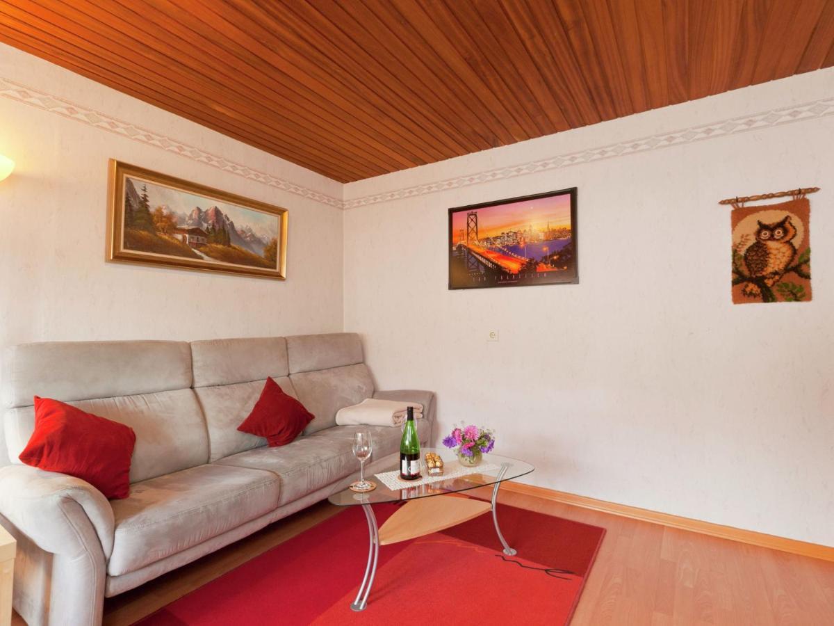 Apartment Near The Nurburgring With Terrace Hillesheim Ruang foto
